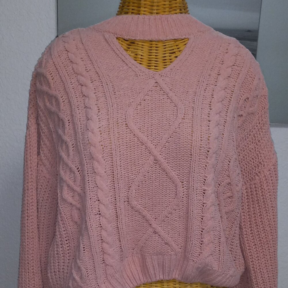 Adorable mid sweater